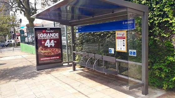 55 inch android outdoor floor-standing digital signage with ip65 2500 nits